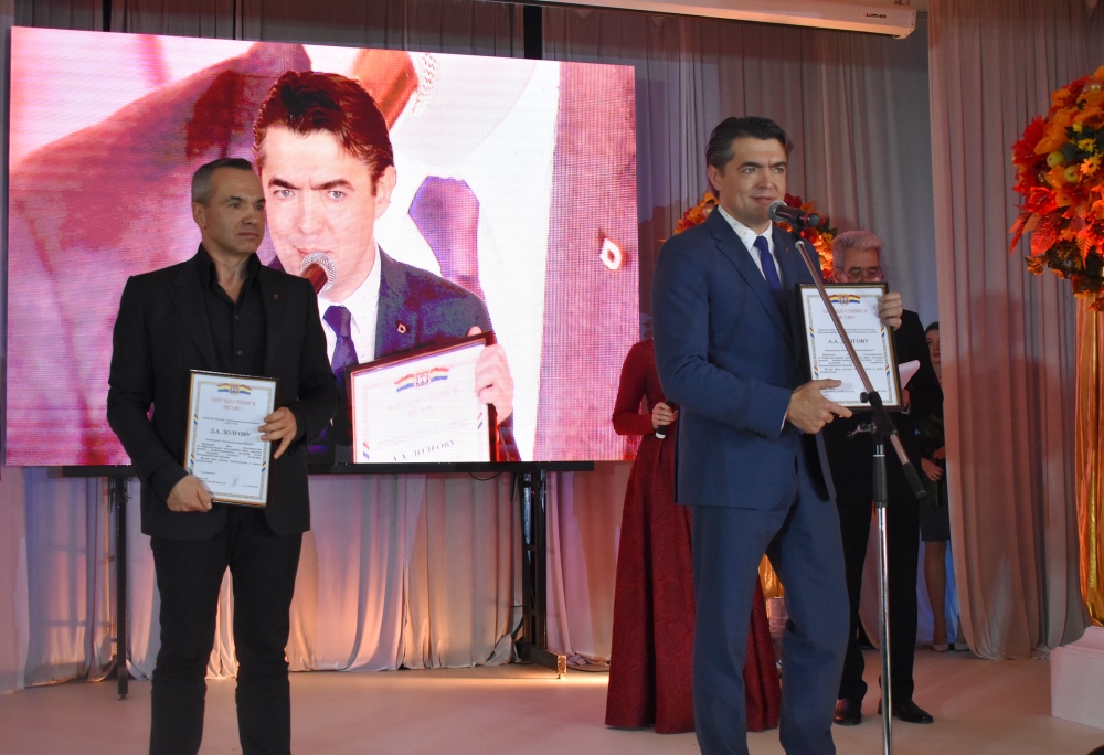 Достижения агрохолдинга «ДолговГрупп» отметили в региональном правительстве