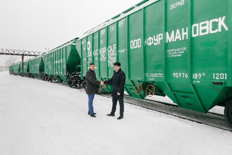 Агрохолдинг «ДолговГрупп» приобрел 100 новых вагонов для перевозки зерна