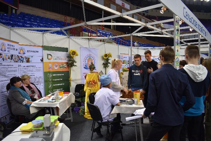 Агрохолдинг «ДолговГрупп» стал партнером региональной выставки «PRO образование»